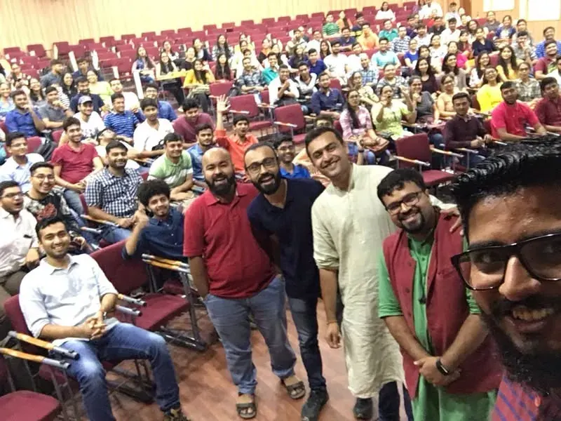 A large group selfie with DA-IICT postgraduate students