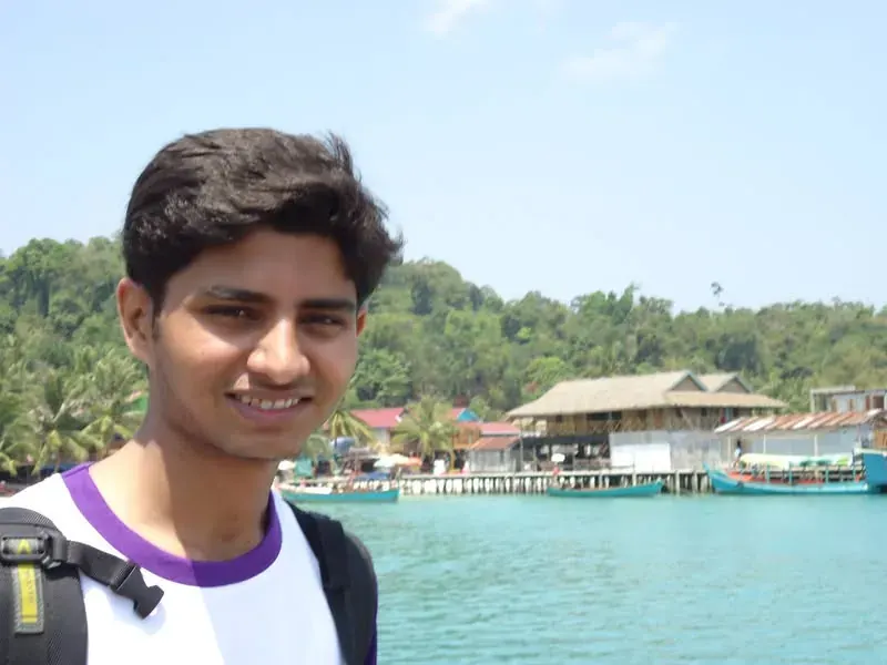 Nikunj taking a selfie on the Koh Rong pier